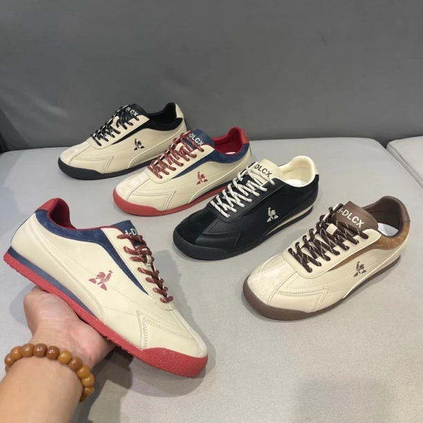 2025秋季新款韩版低帮系带休闲鞋舒适透气平底潮男鞋时尚百搭男鞋