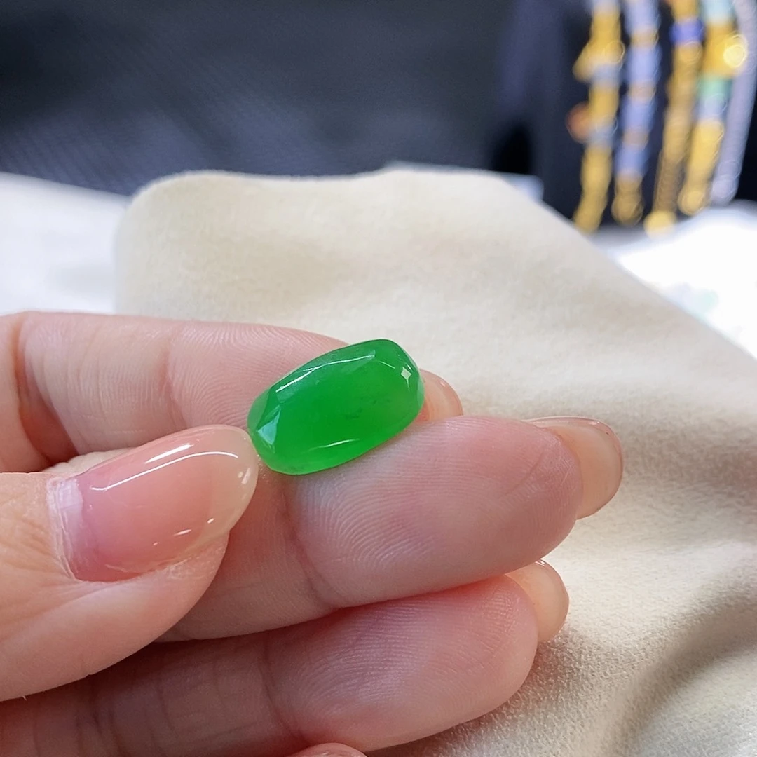 翡翠把件未镶嵌随行