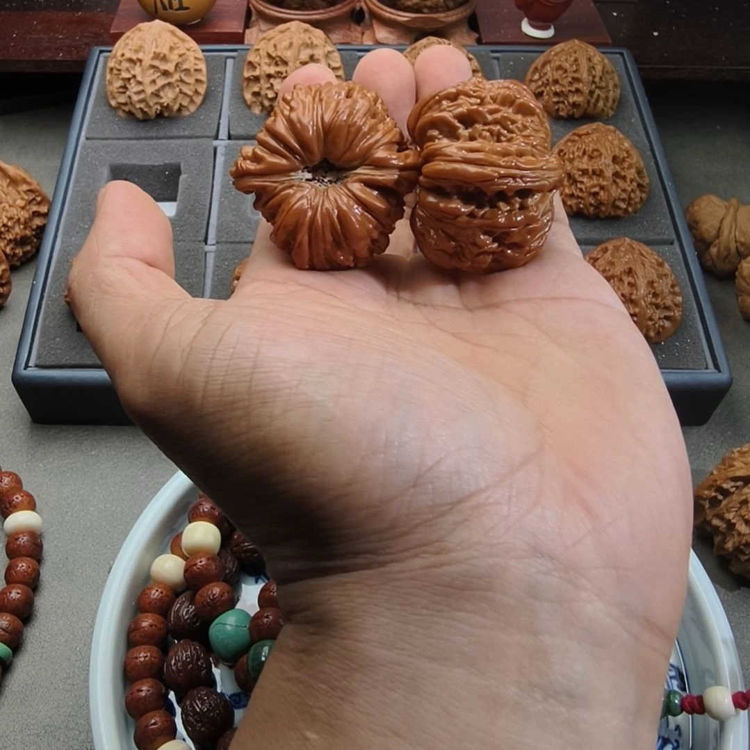 文玩核桃吊坠45满肉四座楼魔眼拱桥凹底