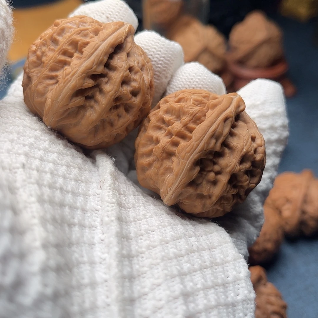 D***a文玩核桃吊坠红锦鲤37尺1421