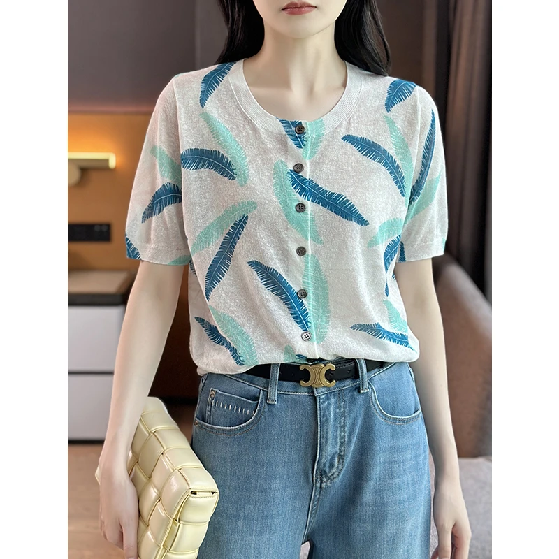 左左家 清爽空气感~轻薄款羽毛印花宽松圆领短袖亚麻针织开衫上衣