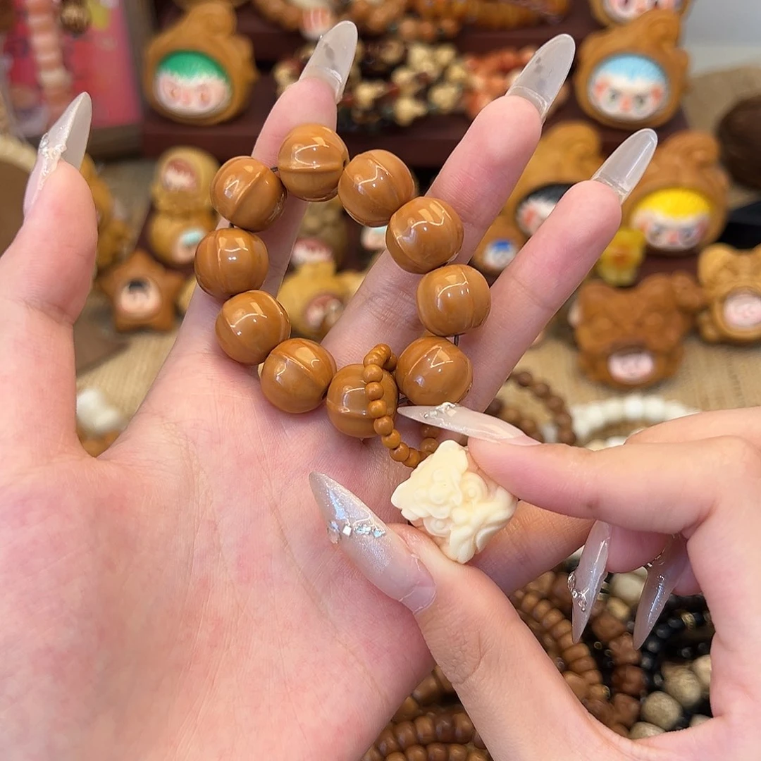 猴头核桃把件A***7鲨鱼手捻搭配醒狮