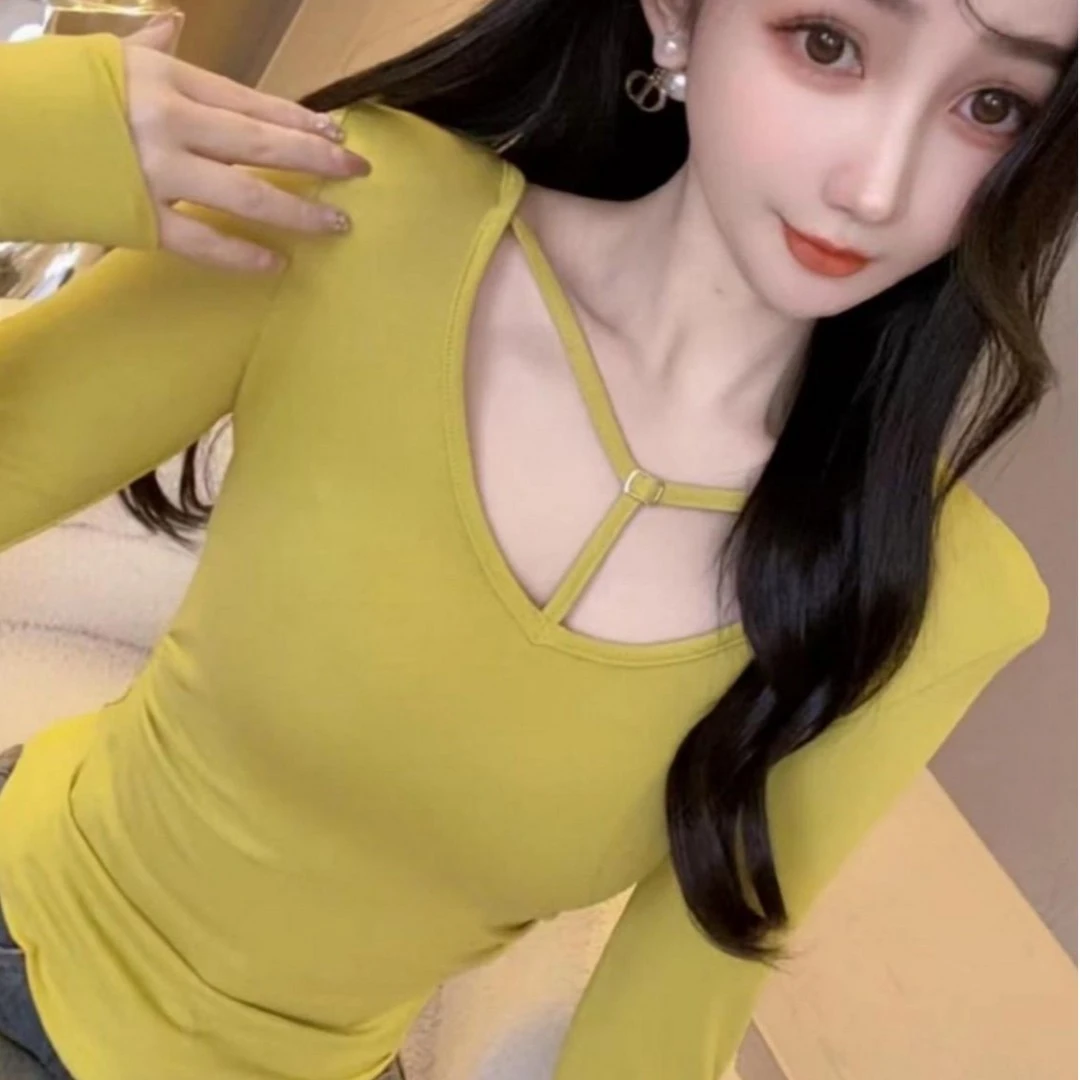 纯欲风辣妹V领长袖T恤女2025春秋新款简约百搭修身显瘦打底衫上衣