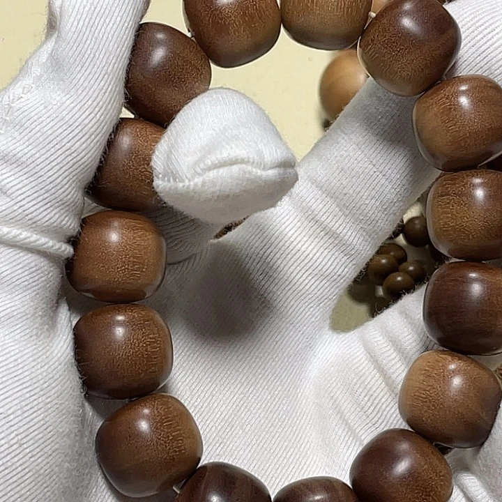 满***_老山檀1516横纹黑肉手串