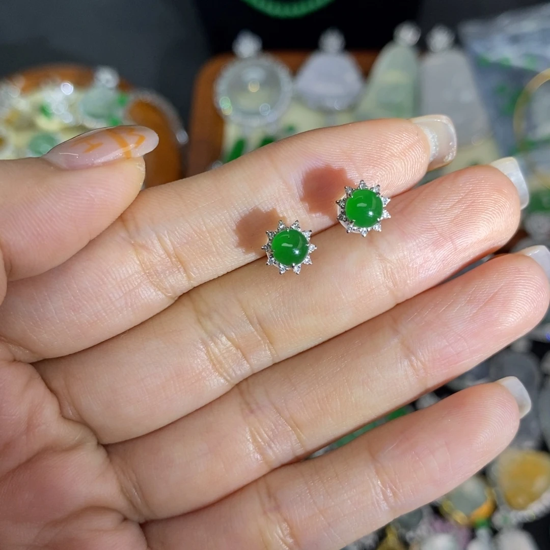 翡翠18K金镶嵌颈饰A货翡翠