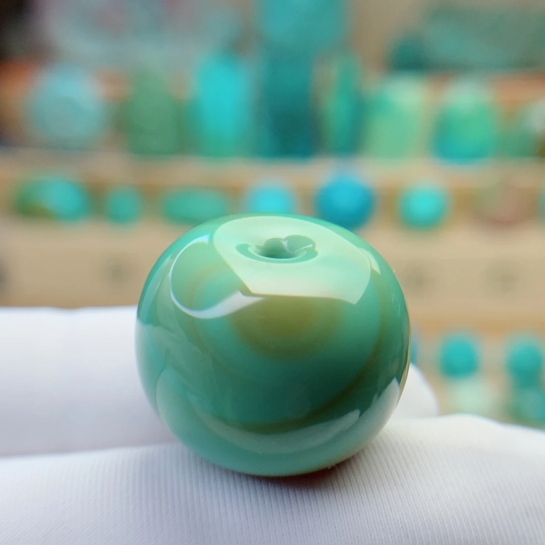 绿松石颈饰未镶嵌