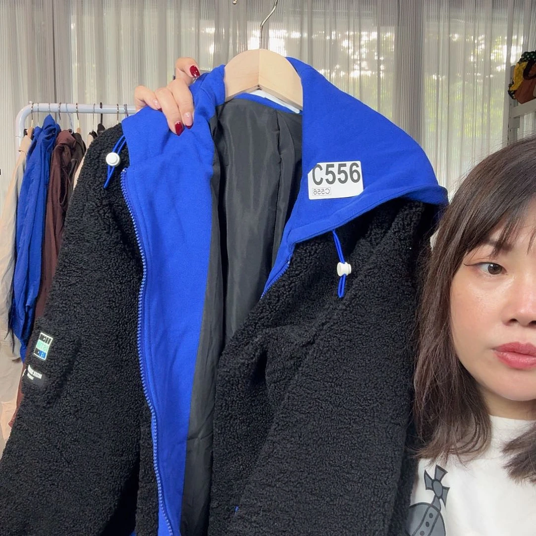 556毛毛外套好可爱