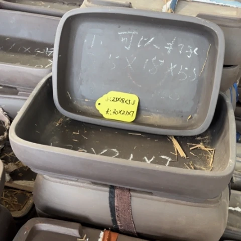 100-8。    微瑕。