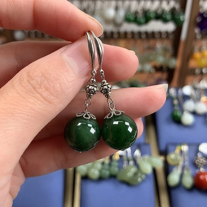 和田玉银S925镶嵌耳饰13左右菠菜绿