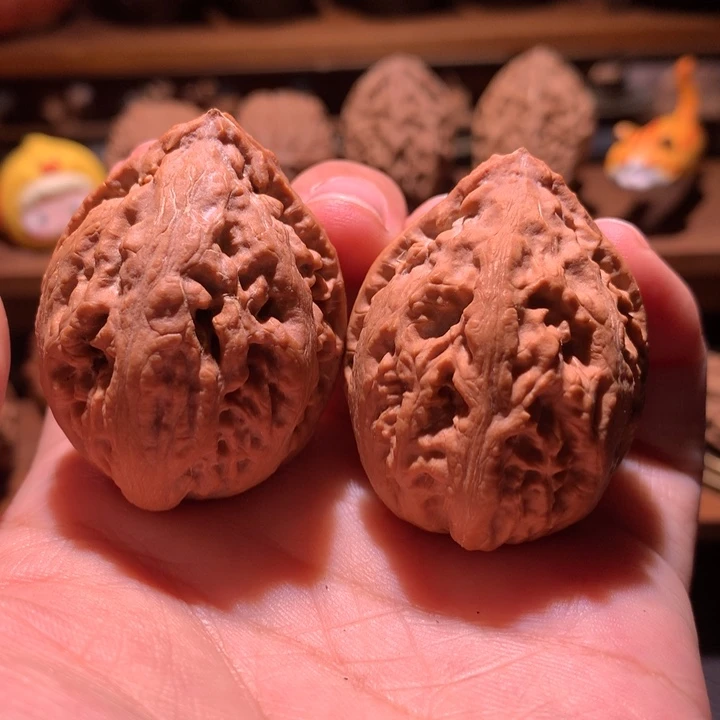 文玩核桃吊坠楸玥核101