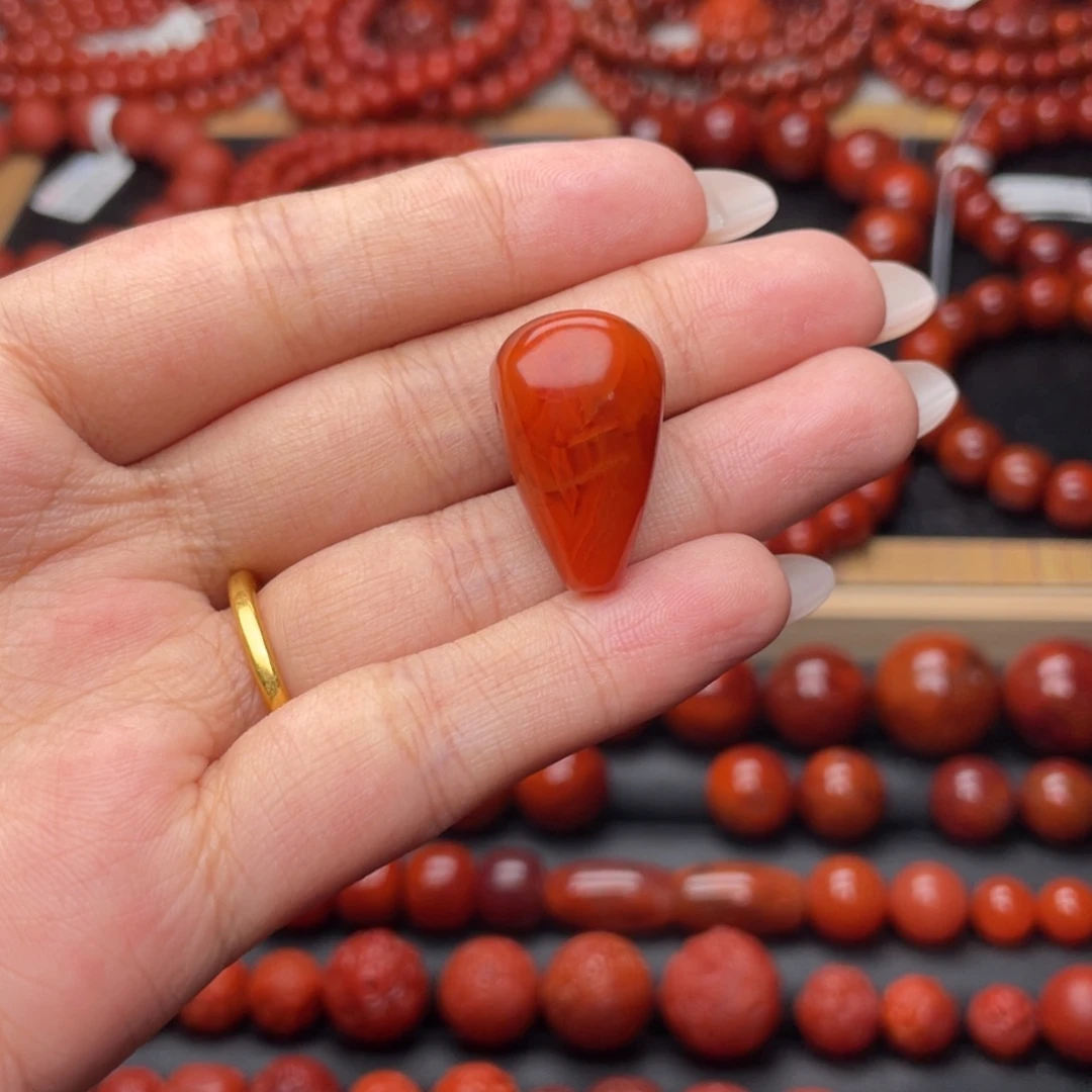 南红玛瑙未镶嵌手串Y14mm牛血火焰三通