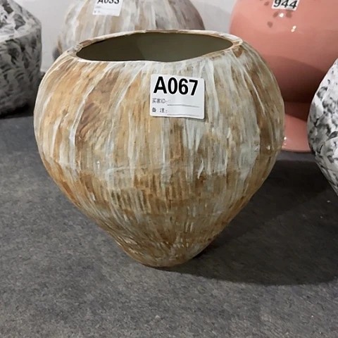 陶瓷宁***.哇塞小珑福利花瓶A067