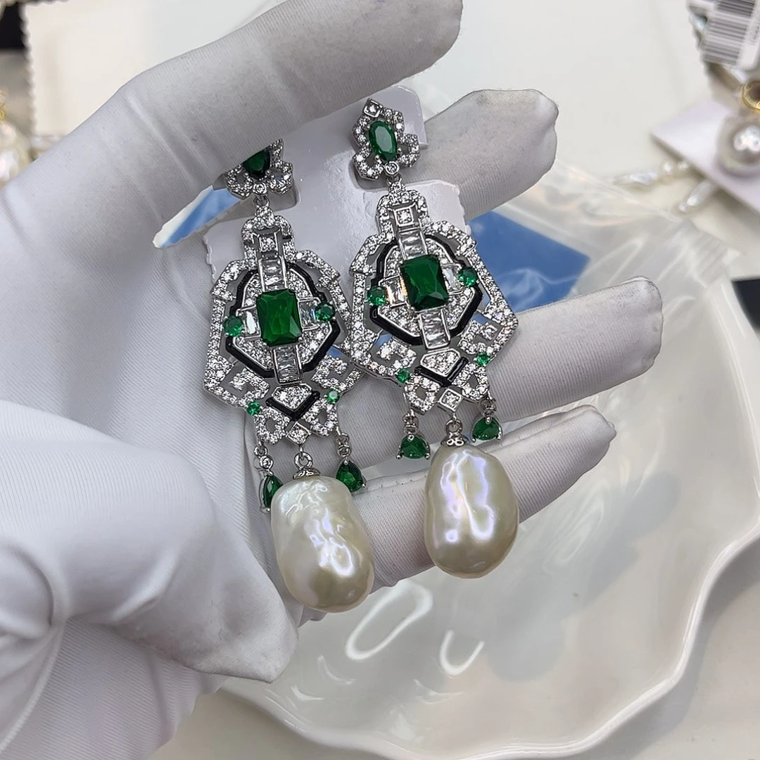 淡水珍珠合金耳饰