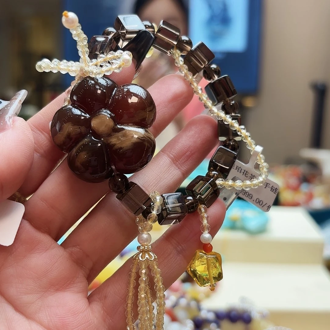 琥珀颈饰未镶嵌琥珀