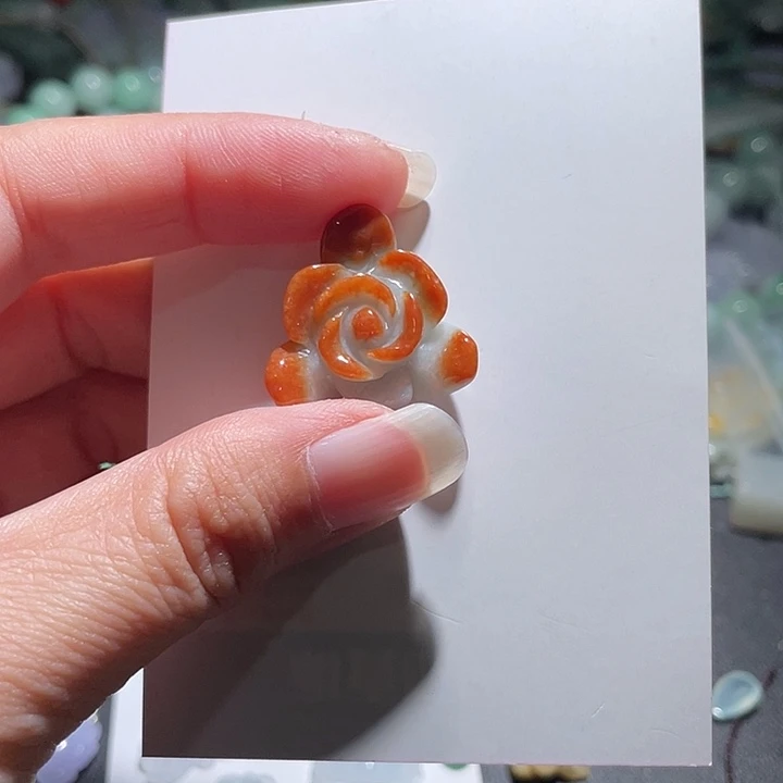 颈饰未镶嵌翡翠天