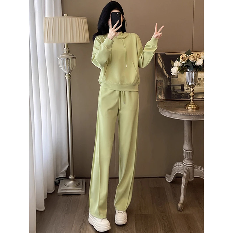 青春活力休闲运动套装女2025秋时尚减龄绿色卫衣显瘦阔腿裤两件套