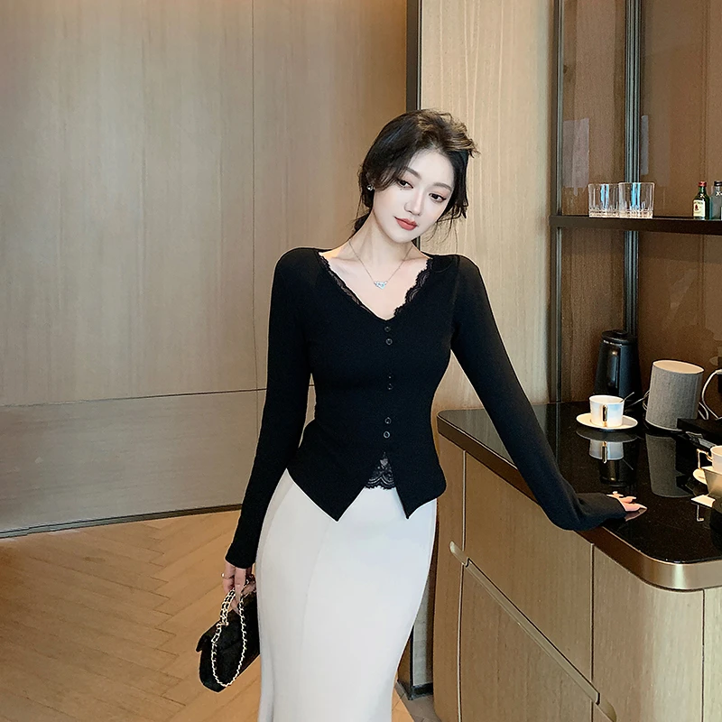 林关关【致命诱惑】黑色蕾丝边长袖T恤女性感纯欲修身打底衫上衣