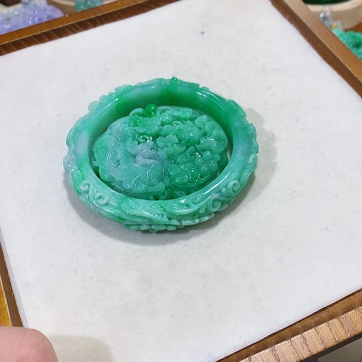 翡翠未镶嵌手镯翡翠手镯