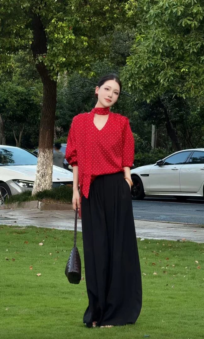 V领波点上衣女小众轻奢衬衫简约时尚通勤气质飘带设计女神法式