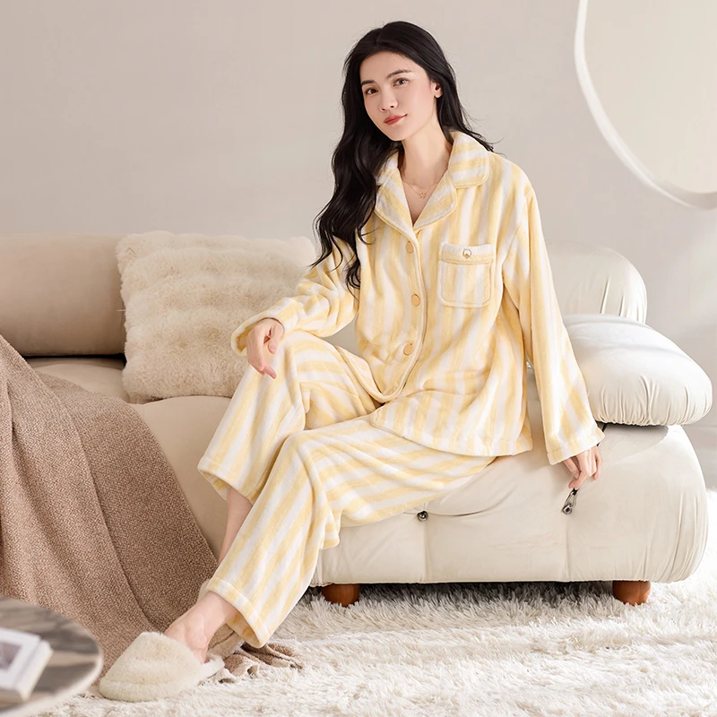 Meng luan/梦鸾卡通法兰绒睡衣女爆款秋冬季新款加绒厚保暖家居服