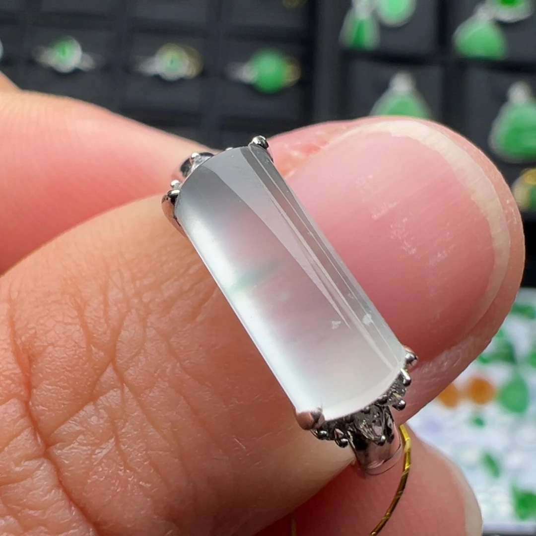 翡翠18K金镶嵌戒指马鞍12