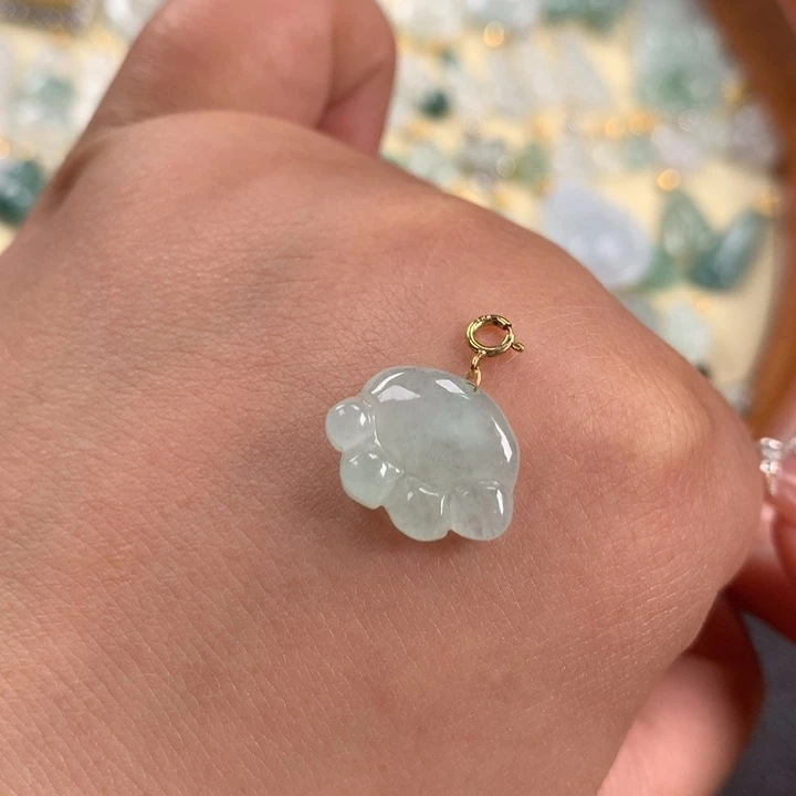 翡翠颈饰18K金镶嵌猫爪