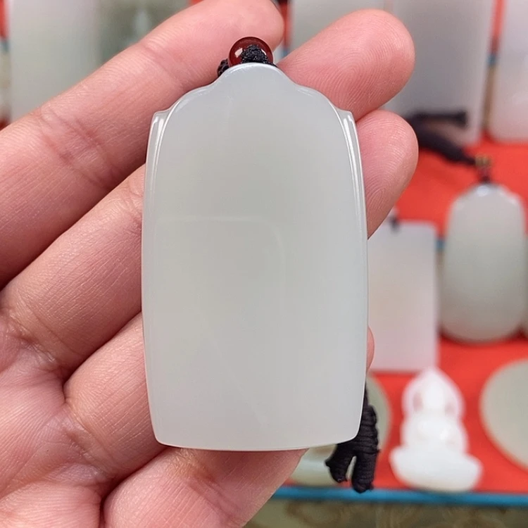 【闪购商品】颈饰未镶嵌和田玉