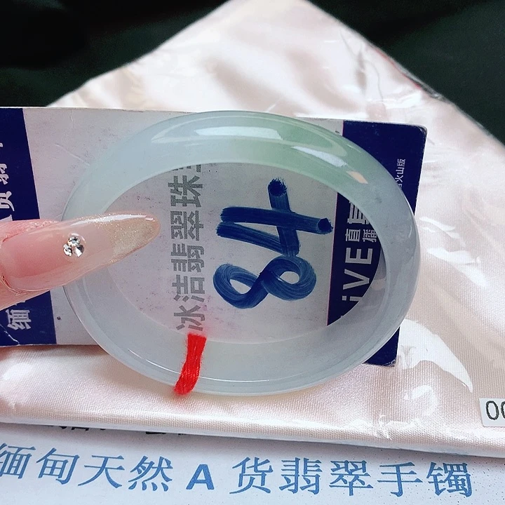 翡翠手镯未镶嵌缅甸天然a货翡翠手镯