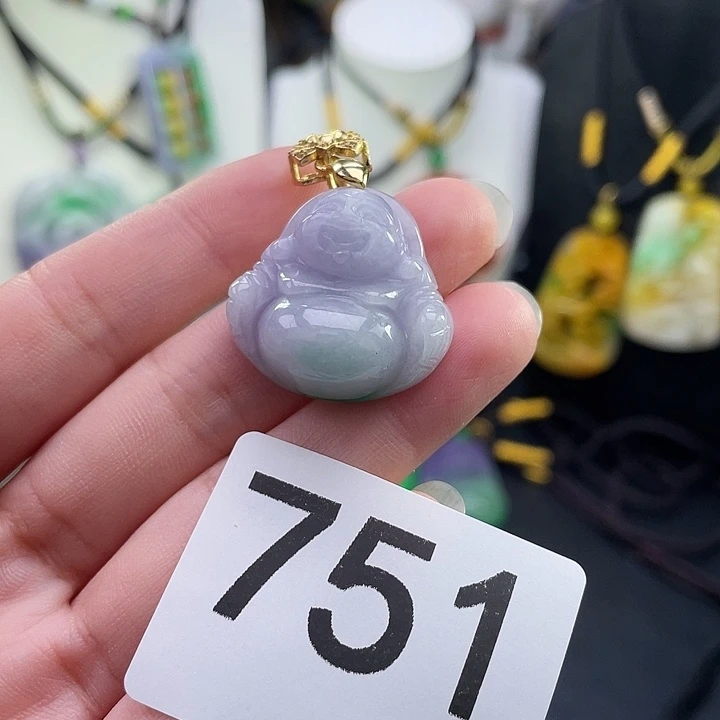 吊坠(赠链)未镶嵌翡翠