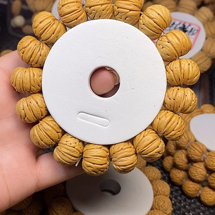 用***4桃核手串老树纽扣18/1.9