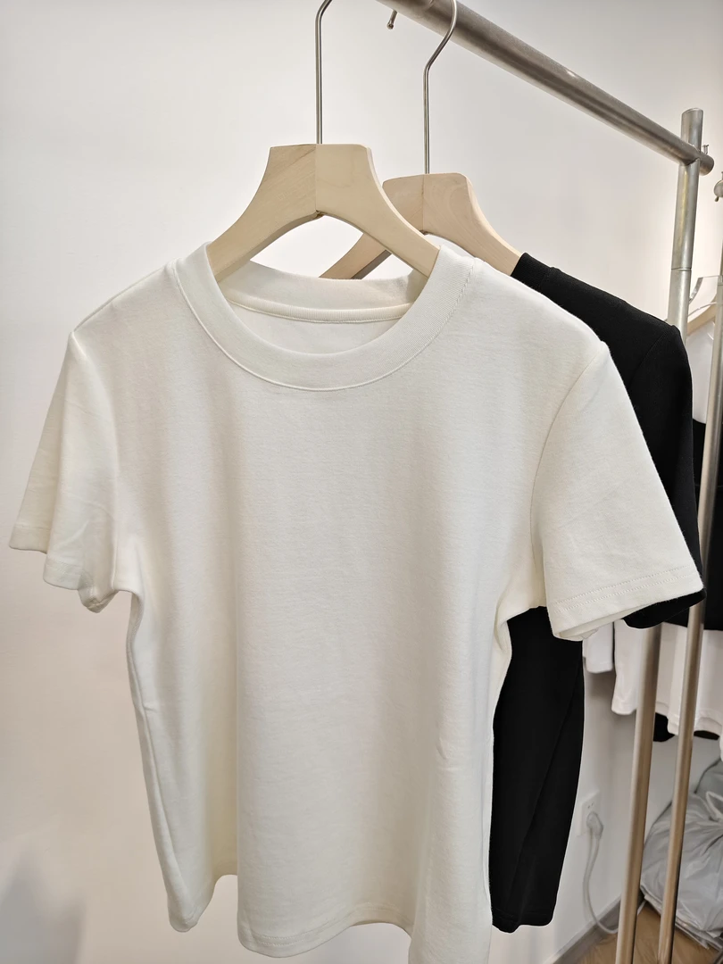 纯色短袖T恤早春圆领时尚简约百搭