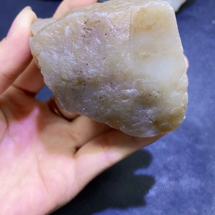 未镶嵌和田玉（糖玉）珠宝半成品