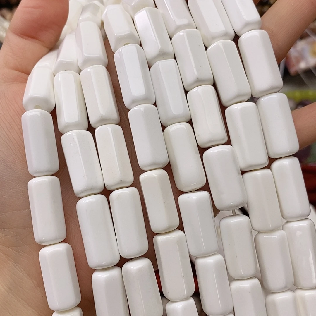 玛瑙/玉髓未镶嵌珠宝半成品白玛瑙一条