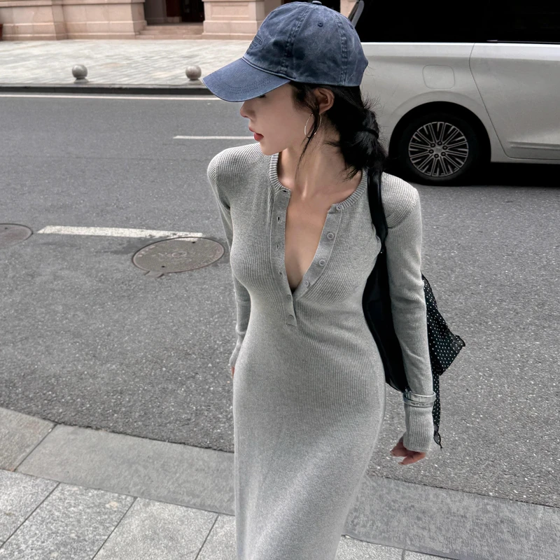韩版黄色修身长袖针织连衣裙女秋季紧身气质长裙休闲收腰包臀裙子