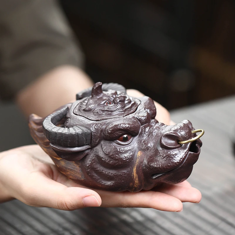 宜兴原矿紫砂纯手工制作创意摆件牛气冲天紫砂手抓壶公道壶