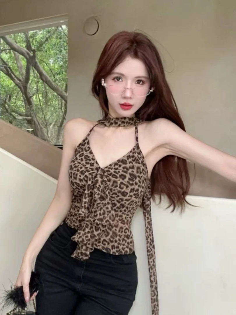 Sea.辣妹集合 夏季新款 纯欲 御姐性感吊带设计感短款纯欲风