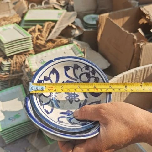 库存瓷片手绘小碗两个