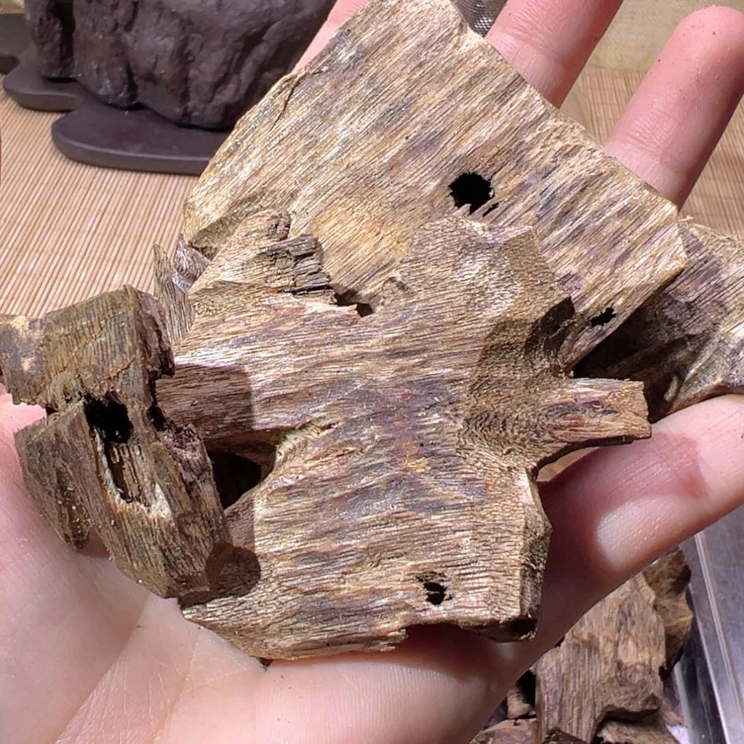 【闪购商品】香榧木海南木料种植绿奇块料20克