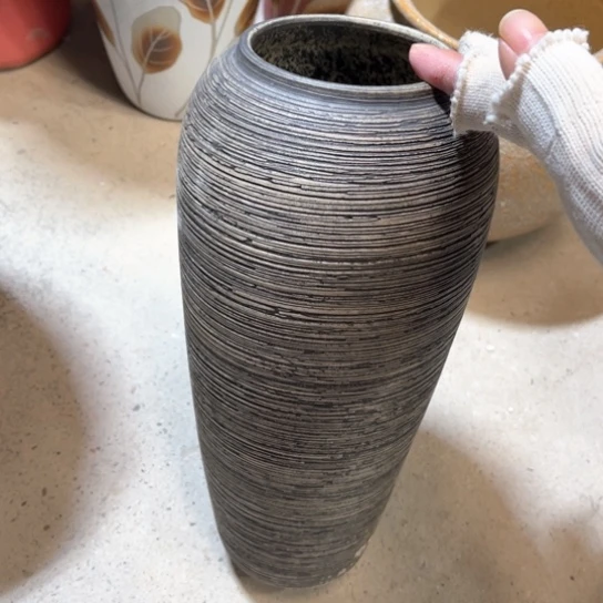 罐默认微瑕，有孔编号17-41