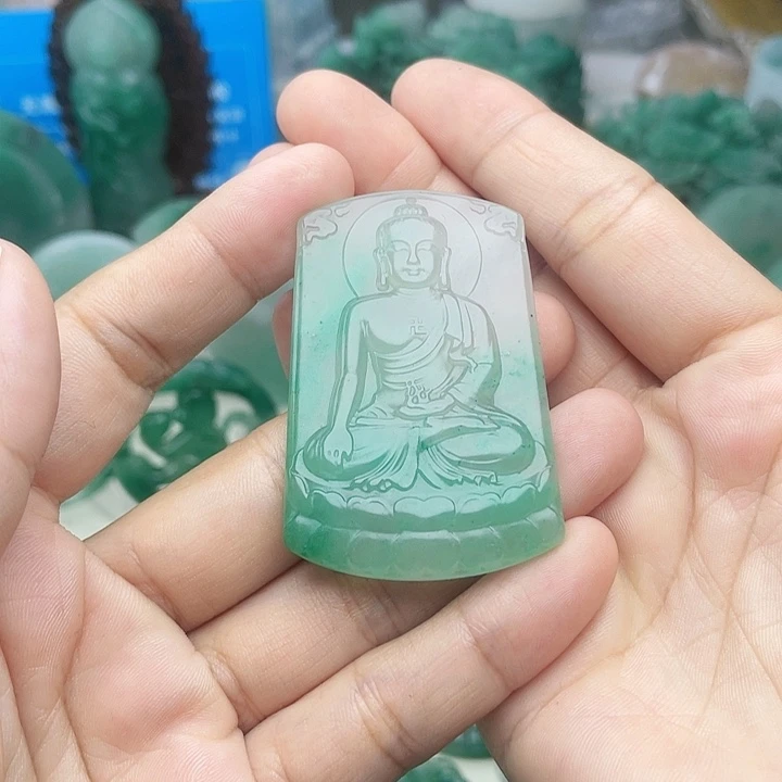 未镶嵌定制石英质玉（非洲翠）孤*者
