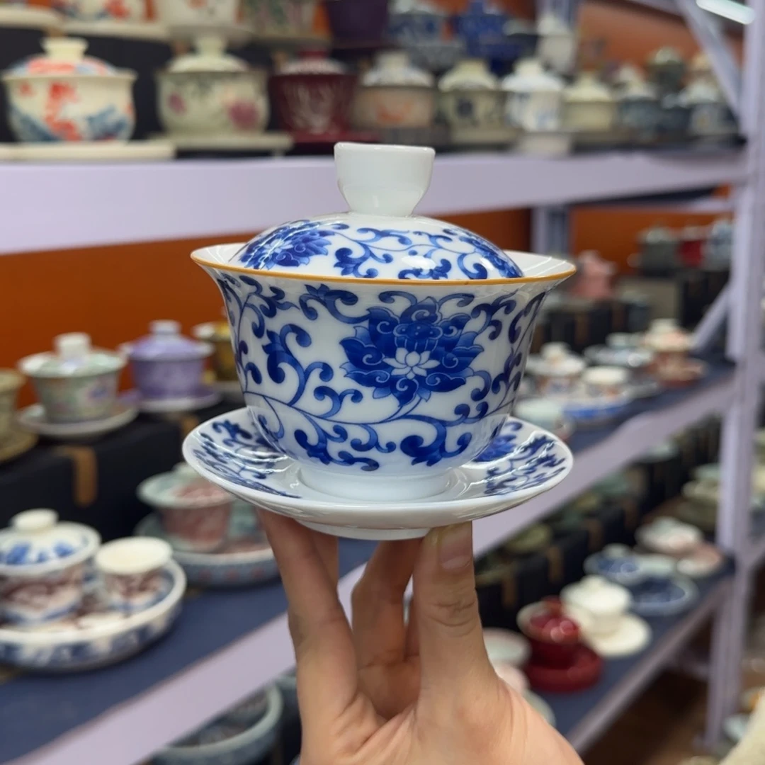 高温下的高温天气使其成为