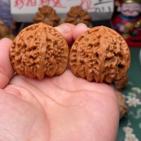 【闪购商品】把件文玩核桃40三角白