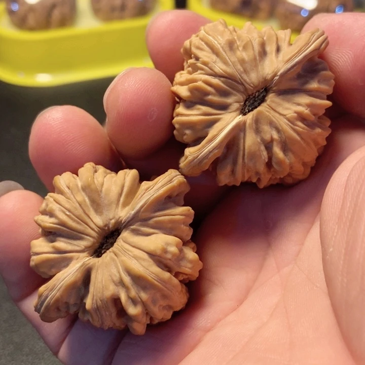 文玩核桃吊坠四座楼