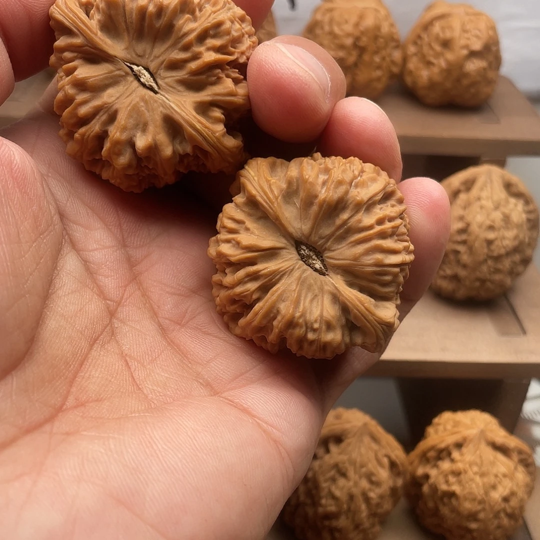 吊坠桃核南疆石45/44/40月修无黄