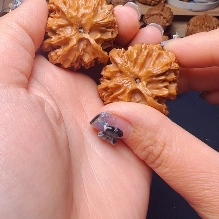 文玩核桃吊坠苹果39