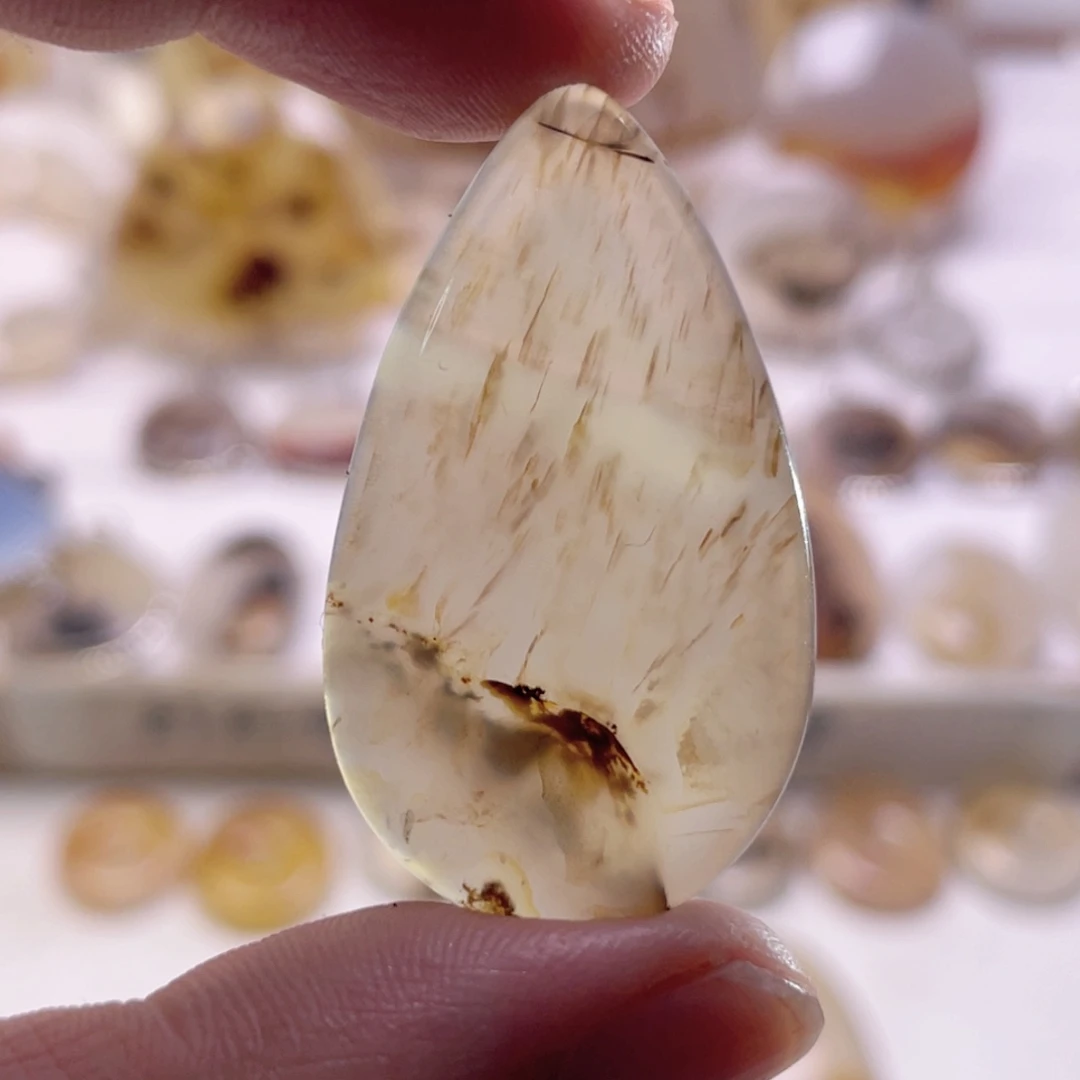 玛瑙/玉髓未镶嵌珠宝奇石