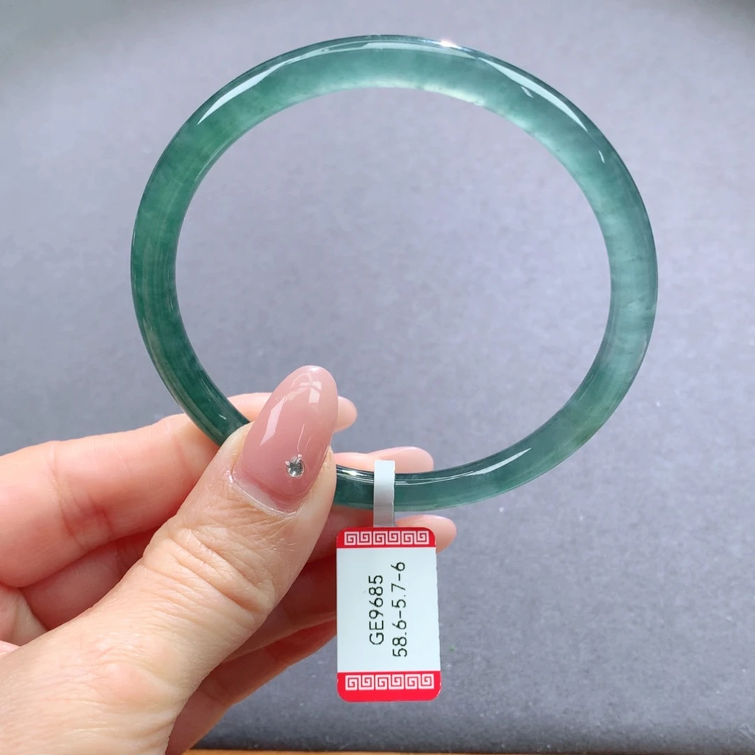 翡翠手镯未镶嵌天然翡翠手镯叮当镯