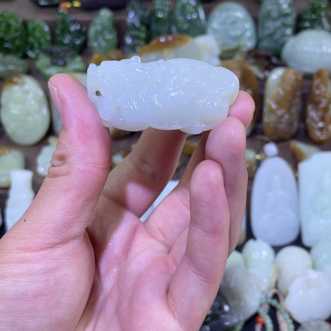 和田玉未镶嵌挂件