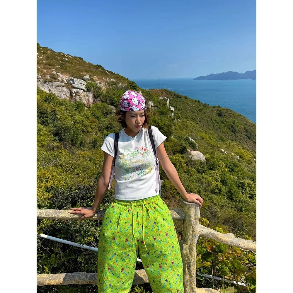 创意彩色花朵印花短袖T恤女夏季新款时尚休闲气质设计感纯棉上衣