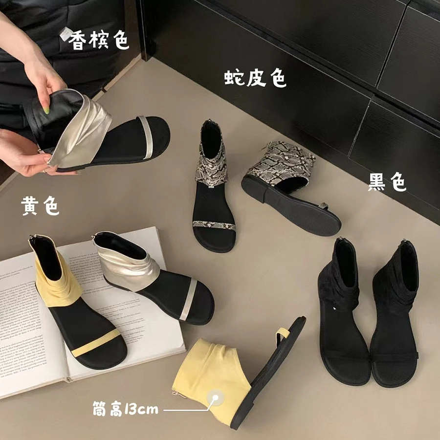 法式时尚黑色露趾凉鞋女2025年夏季新款网红平底凉靴旅游穿搭短靴